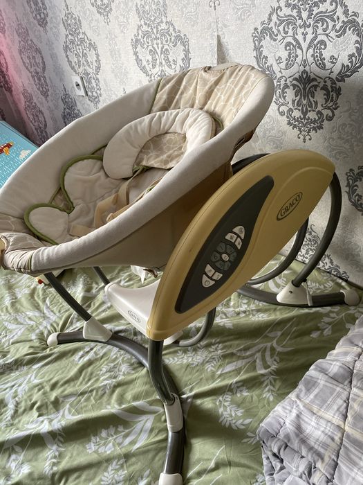 Шезлонг детский электрический