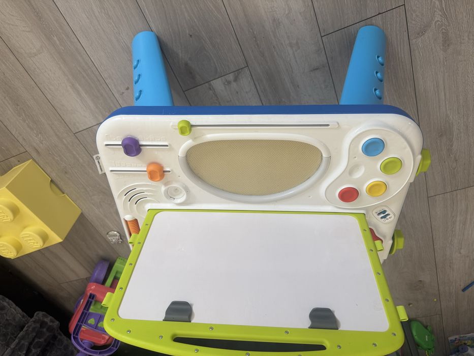 Baby einstein curiosity table - masa de activitati Dobroesti • OLX.ro