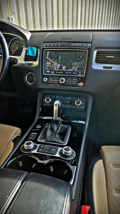 Vând Touareg Facelift R-LINE