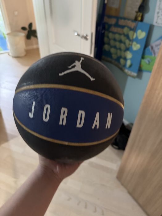 Баскетбольный мяч jordan оригинал