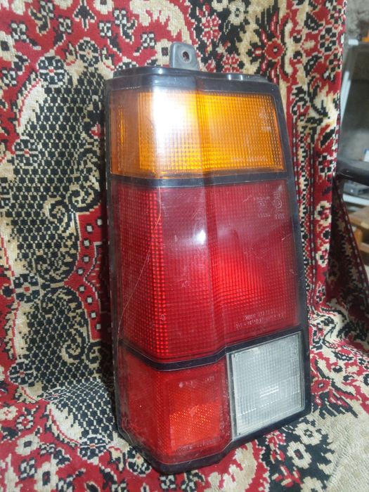 Фары на авто  тойота