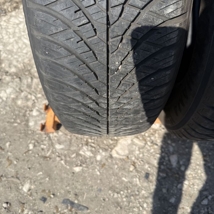 3 броя зимни гуми Yokohama 215/65 R16 Dot 3622 ном737
