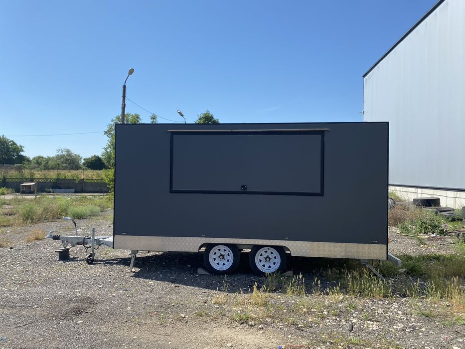 Se vinde Food Truck nefolosit