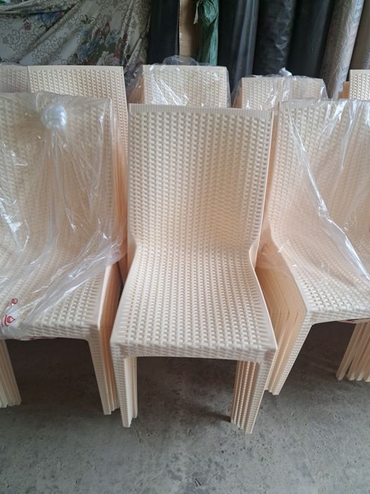 Stol-stul plasmassa. YANGI, soni kòp