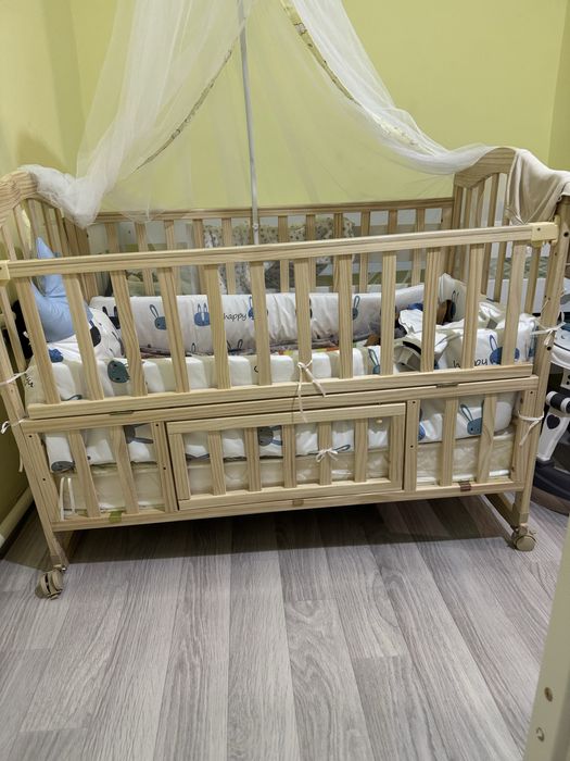 Продам новую кроватку !