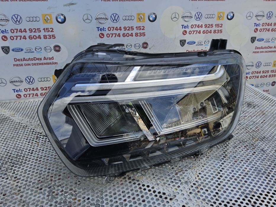 Far stânga Dacia Duster 2 Facelift 2021-2024 far Led stanga duster 2 cod 260105995r