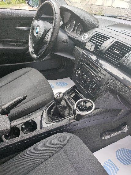 Bmw seria 1 an fabricație 2009  necirculata in România.