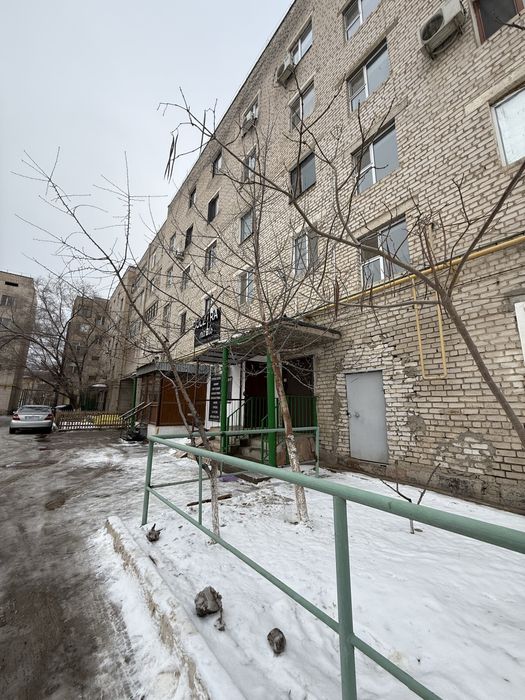 3 бөлмелі орталықтан 3 қабаттан силикат қыштан