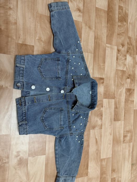 Продам детские вещи для девочки дватри года