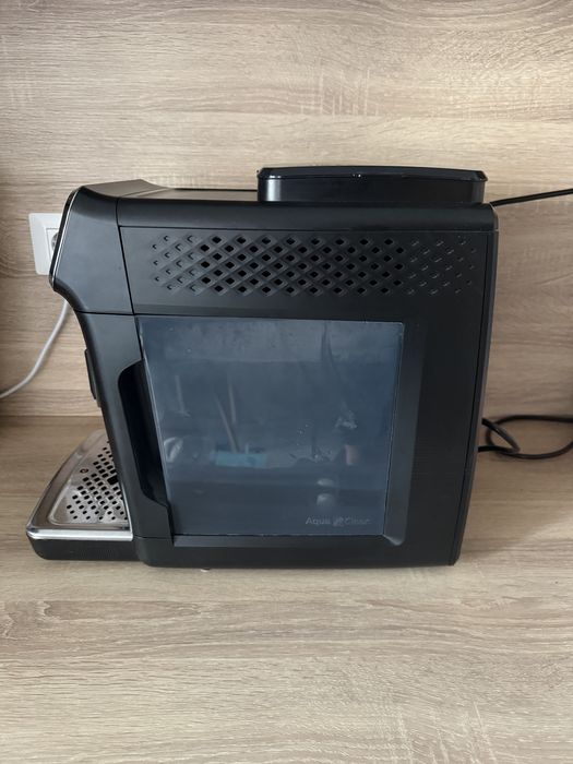 Vând espressor automat Philips LatteGo Seria 4300 – EP4346/70