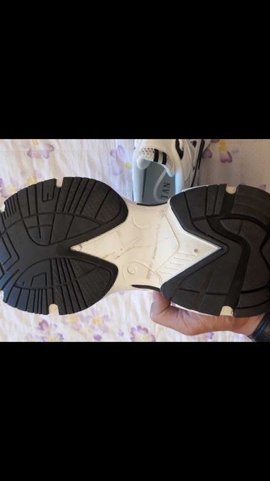 Кроссовки новые 38 размер