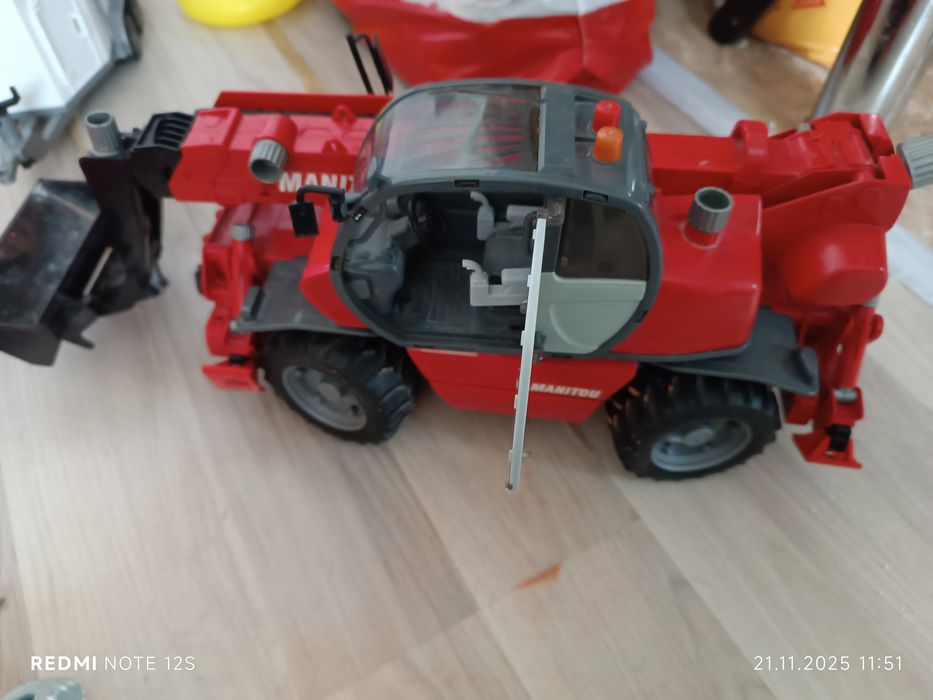 Stivuitor telescopic Bruder