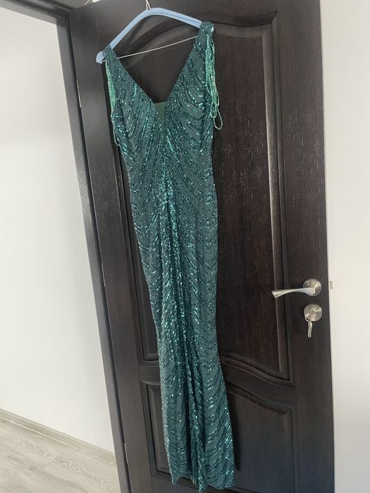 Vand rochie de seara !