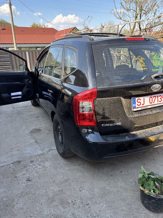 Vind kia carens 2 2008