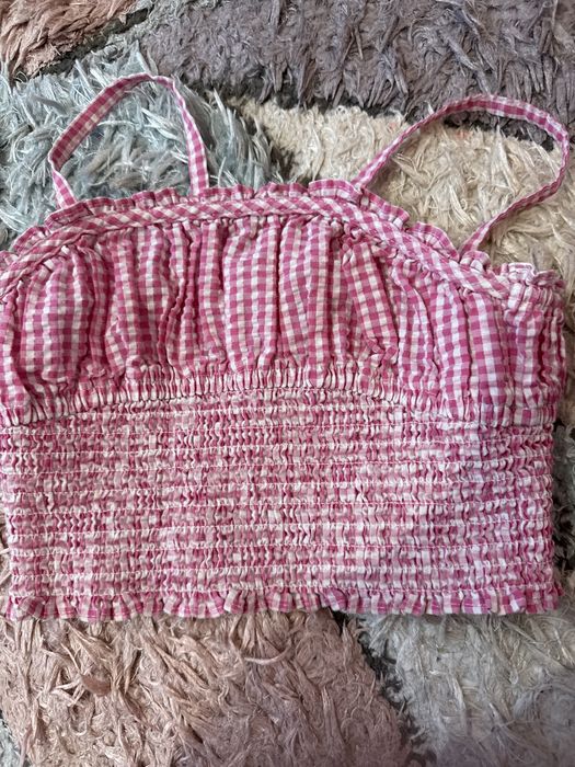 Подарявам дрешки за момиченце 8,9 год