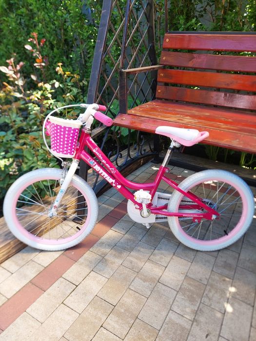 Triciclete/ biciclete  copii( fete ,damă ,băieți)