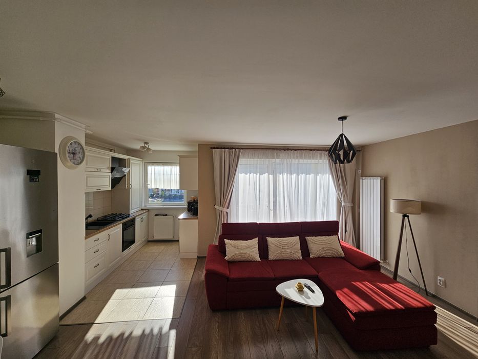 Proprietar- Închiriez apartament cu 2 camere Tractoru