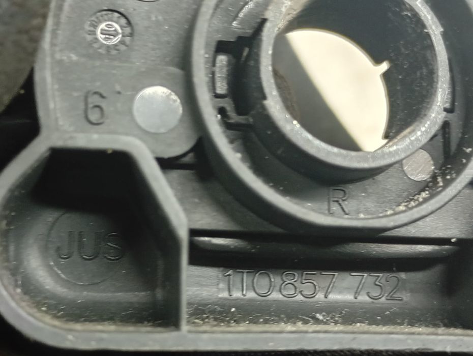 Centura siguranta dreapta fata Volkswagen Golf 5 (2003 - 2009)BCA