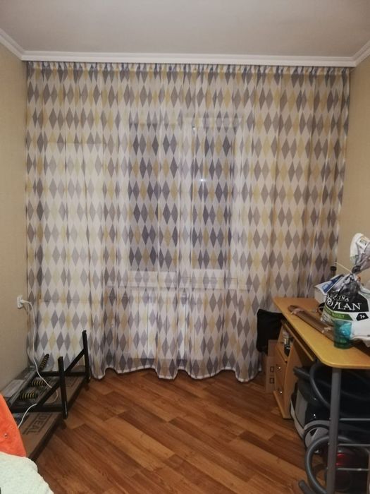 Продам тюль в спальню,  детскую