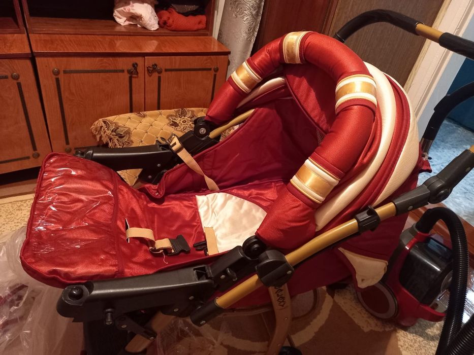 Продам   коляску