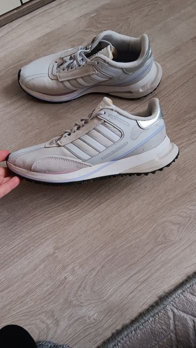 Дамски маратонки