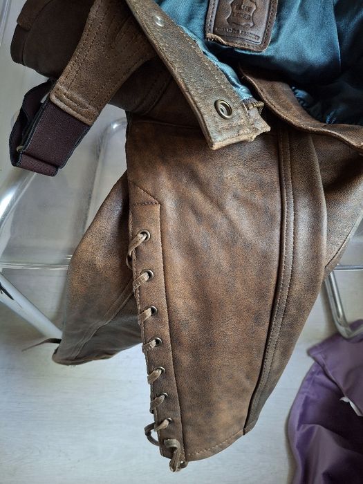 Pantaloni cu bretele piele naturala