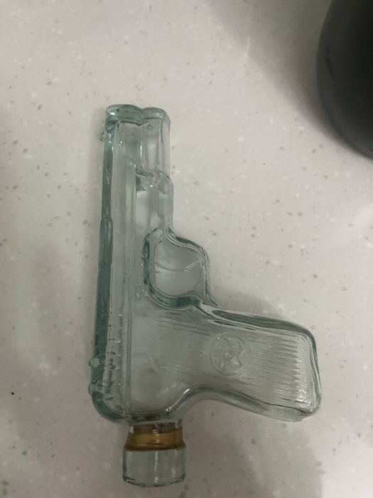 Бутылки стеклянные