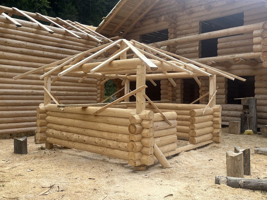 Foisoare din lemn rotund