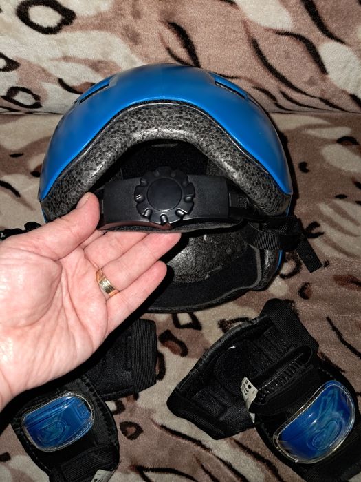 LOT înot,slipi,bluze UV,prosoape,basca+papuci apă nr33+cască/apărători