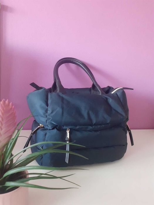 Geantă plimbat cățel de talie mică