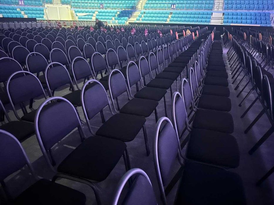 Продажа стулья черные, стулья банкетные
