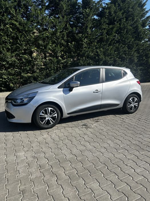 Renault Clio 1.2i R.A.R. Efectuat