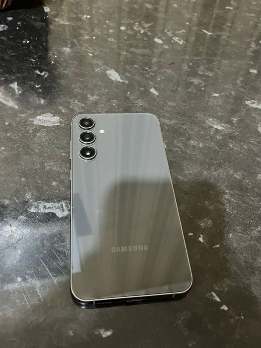Продам Samsung S 23 fe