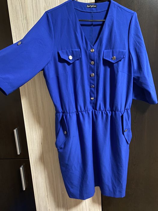 Продавам дамска рокля