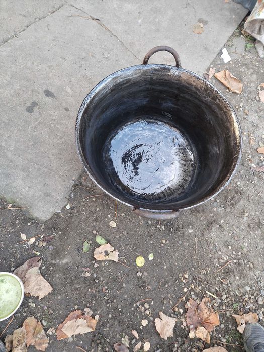 Vand caldare ceaun fonta tuci