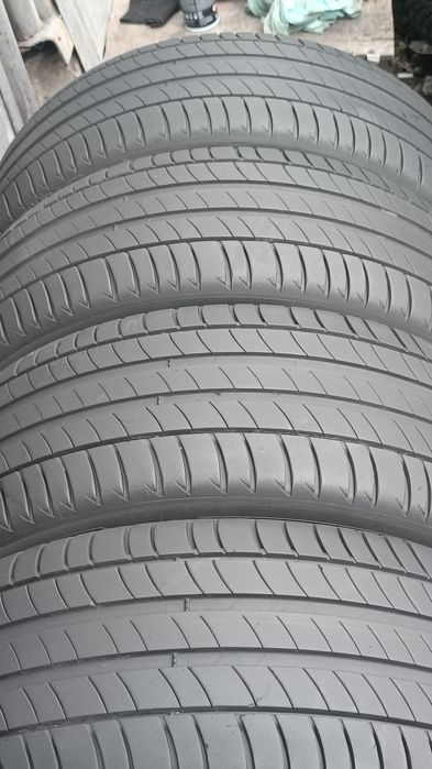 225/50/18 Michelin