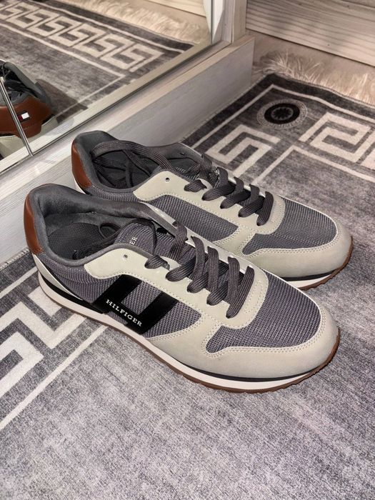 Кросовки hilfiger 42 размера