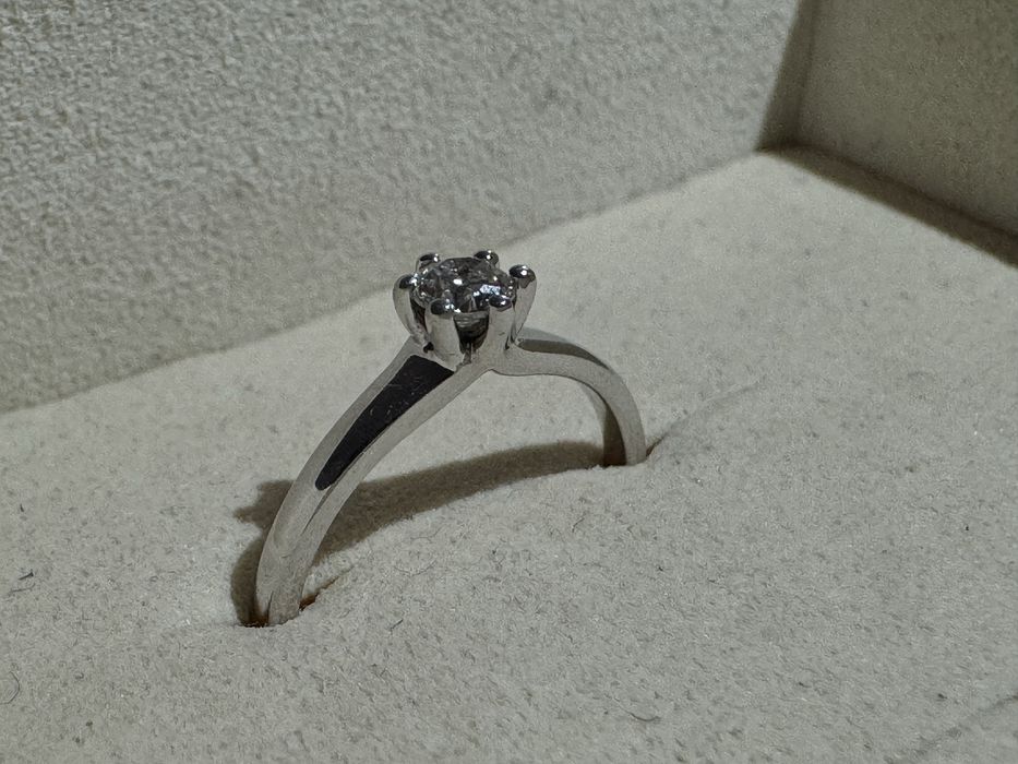 Inel logodna TEILOR aur alb 18k, cu diamant natural 0.202 ct - certificat