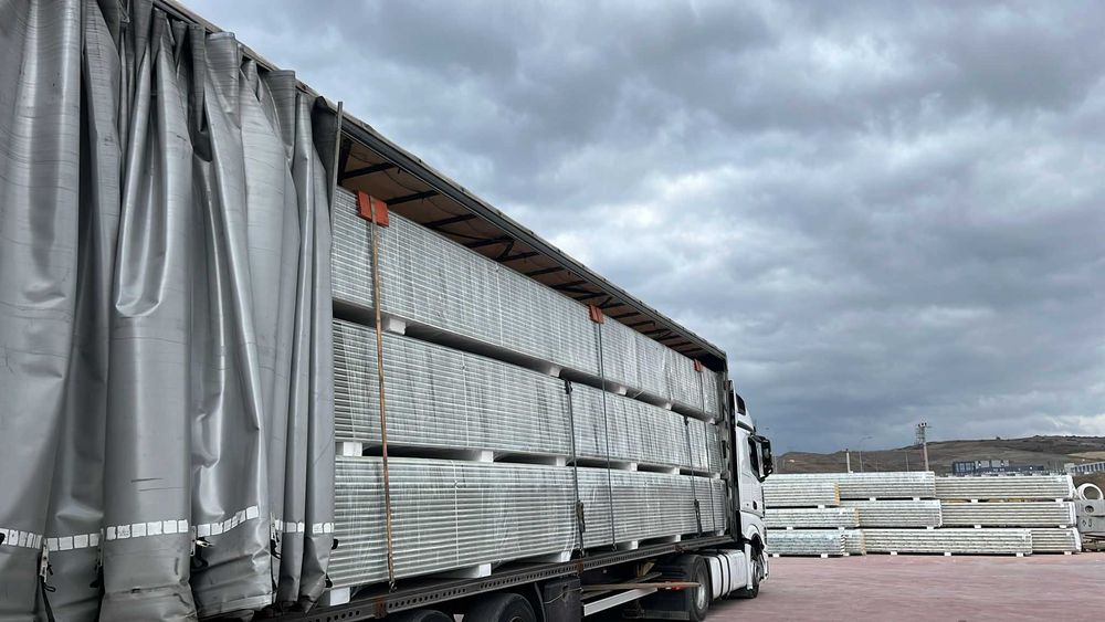 Panouri sandwich / policarbonat / tabla cutata / accesorii