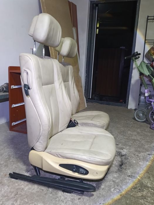 Продам сидения бмв 650
