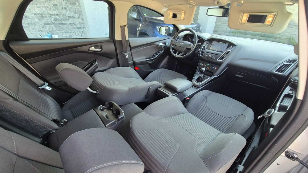 Ford/Focus/1.5 tdci/120 cp/R.A.R. Efectuat/Euro6/Titanium X/Rate/Cash/Livrare/Numere Rosii/Factura/Keyless Goo/Navigatie/Olanda/