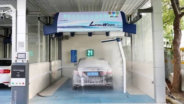 Робот-мойка Leisuwash 360