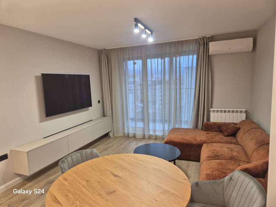 Дава се под наем Двустаен апартамент в София, Малинова долина - 65 кв.м за 797.64 € - Снимка #1