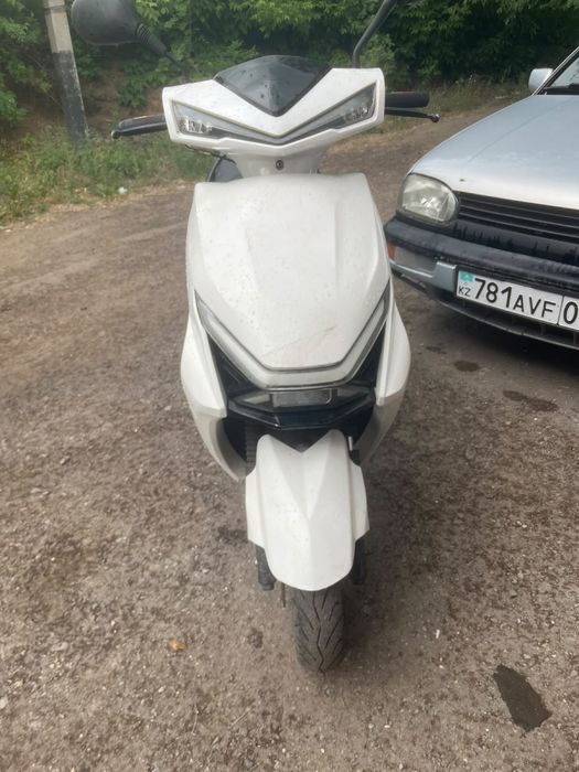 Мопед  срочно продаю в майкудуке