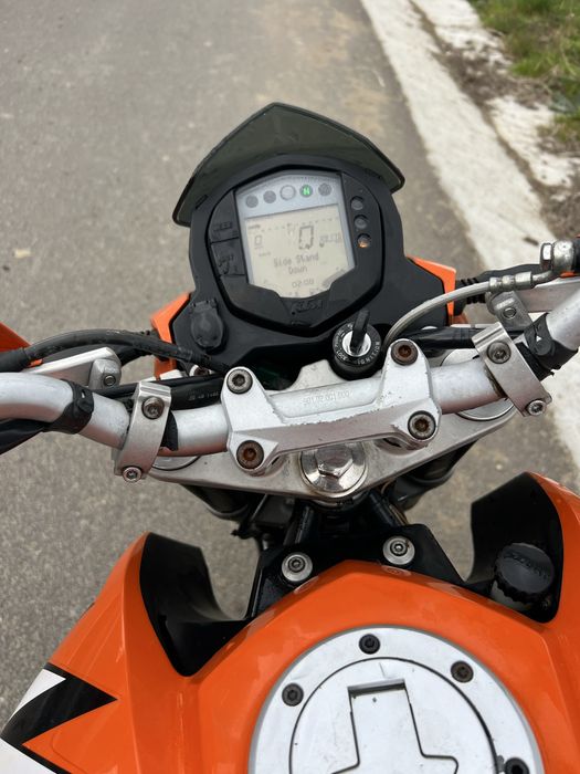 Ktm duke 125 A1 …..