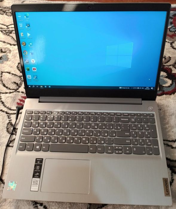 Lenovo celeron N4020 ideapad 3 sotiladi.