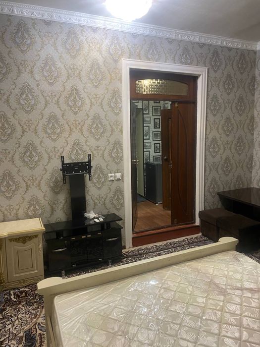Ижарага квартира фаргона шахар Асака банк олдида