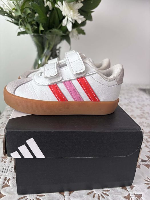 Продавам маратонки Адидас