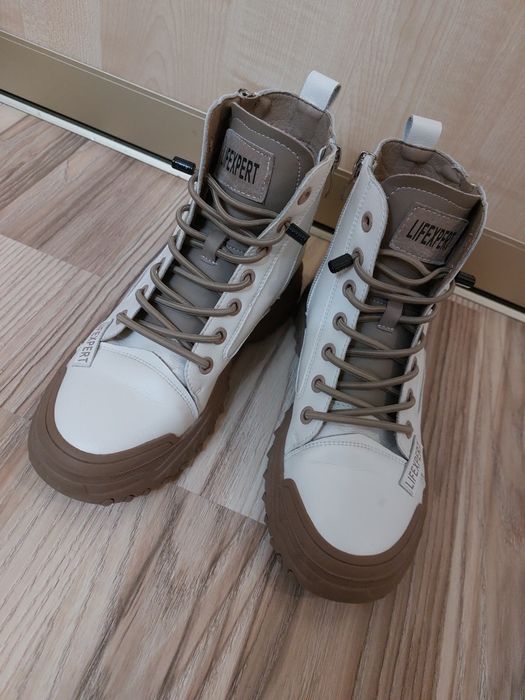 Продам обувь женскую