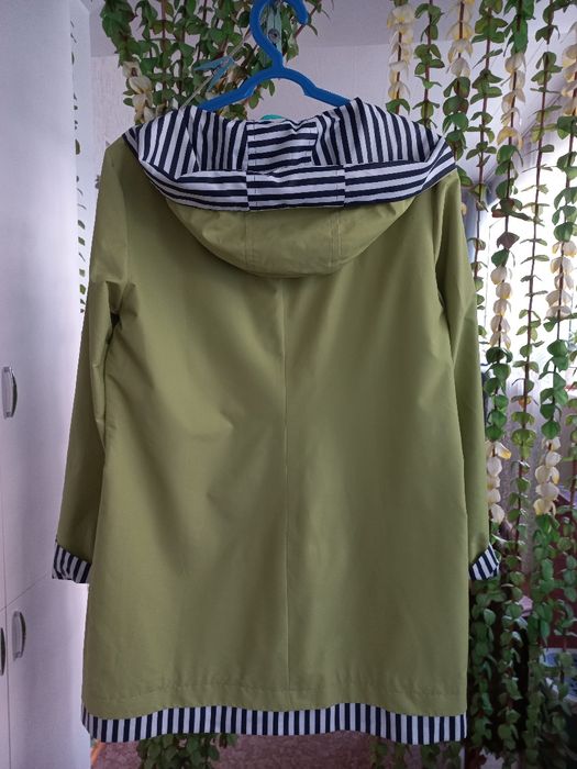 Новые плащи,рубашки,свитер,платье,см.все фото